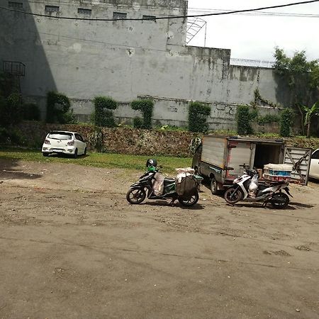 Oyo 92324 Hotel Sinar Rejeki Sukabumi Esterno foto