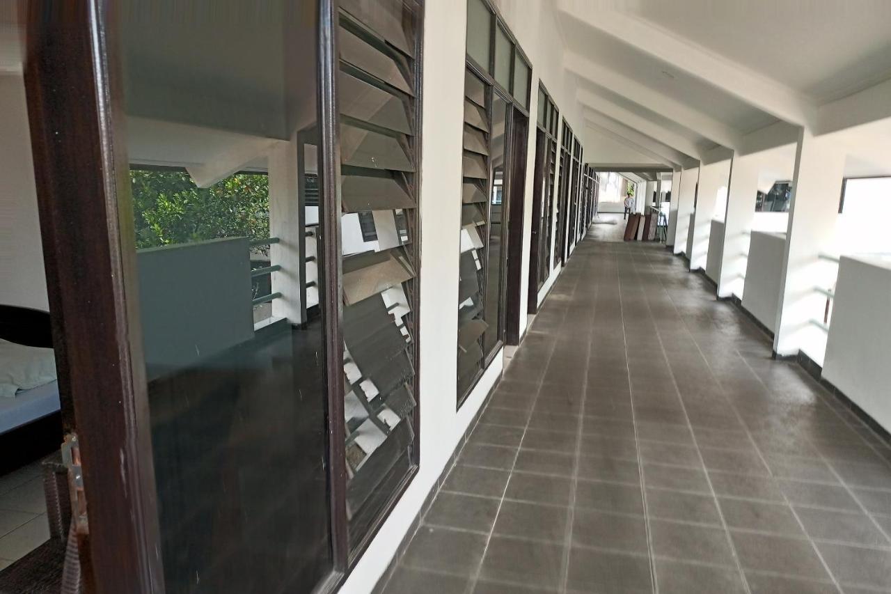 Oyo 92324 Hotel Sinar Rejeki Sukabumi Esterno foto