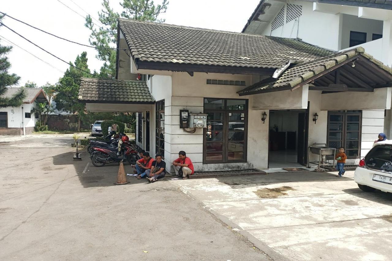 Oyo 92324 Hotel Sinar Rejeki Sukabumi Esterno foto