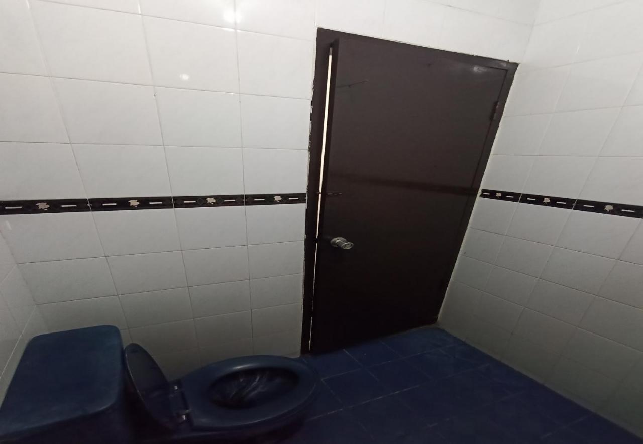 Oyo 92324 Hotel Sinar Rejeki Sukabumi Esterno foto