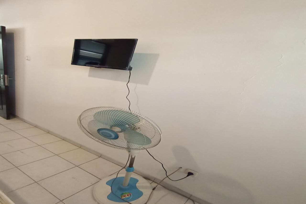 Oyo 92324 Hotel Sinar Rejeki Sukabumi Esterno foto