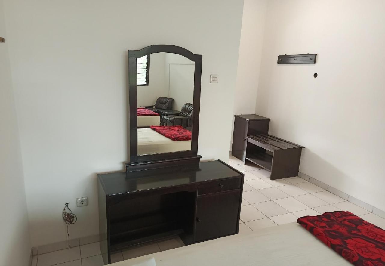 Oyo 92324 Hotel Sinar Rejeki Sukabumi Esterno foto