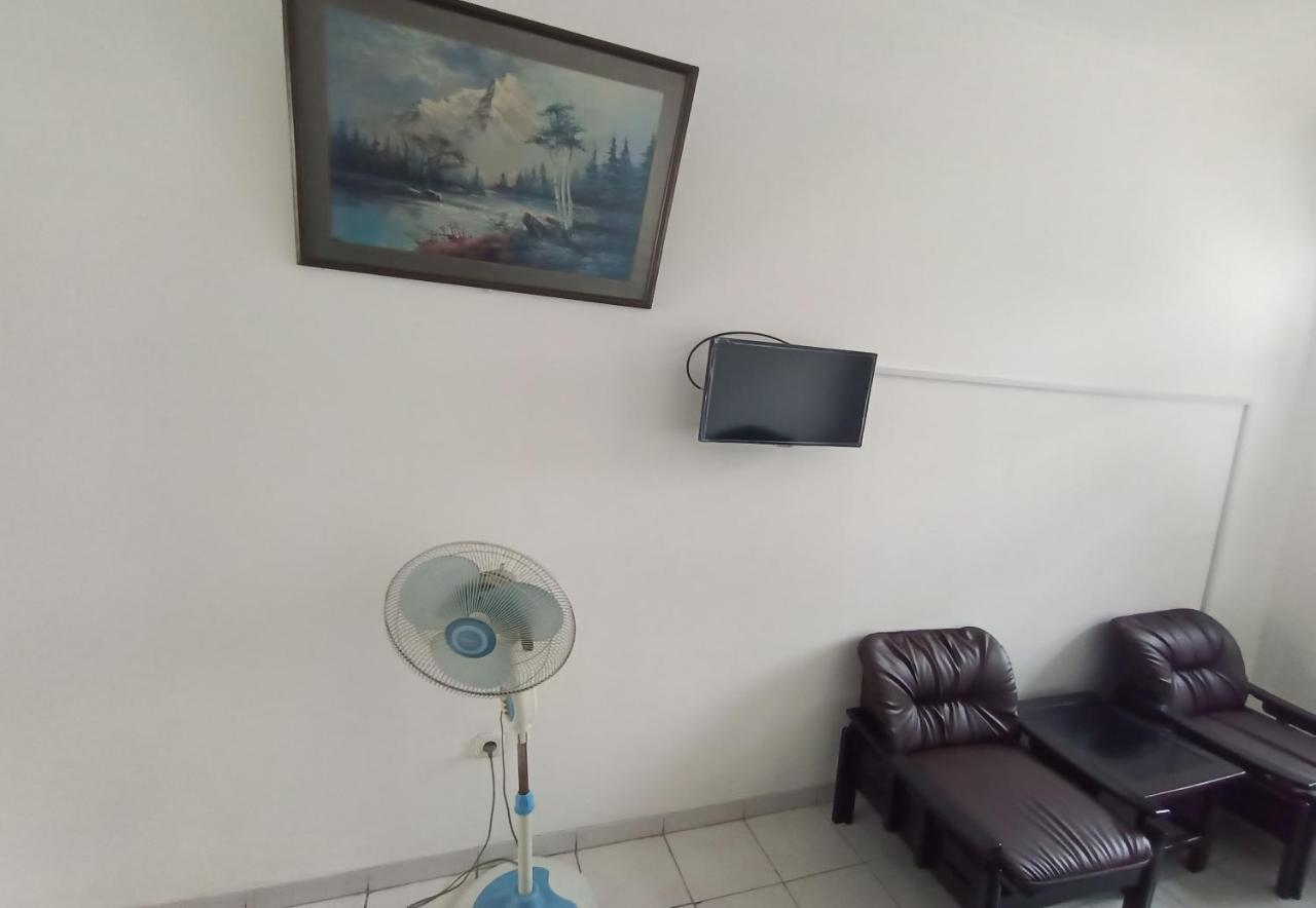 Oyo 92324 Hotel Sinar Rejeki Sukabumi Esterno foto