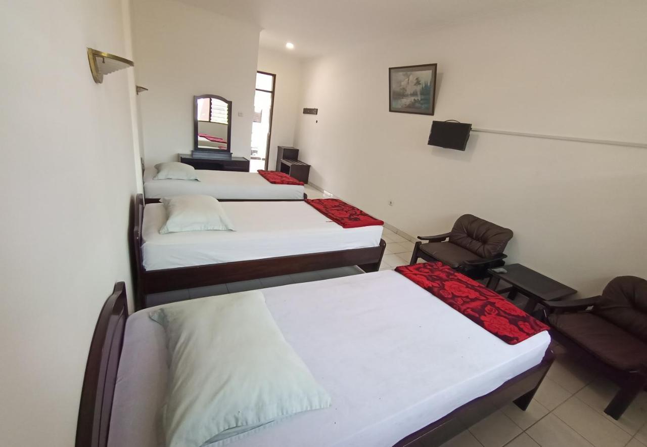 Oyo 92324 Hotel Sinar Rejeki Sukabumi Esterno foto